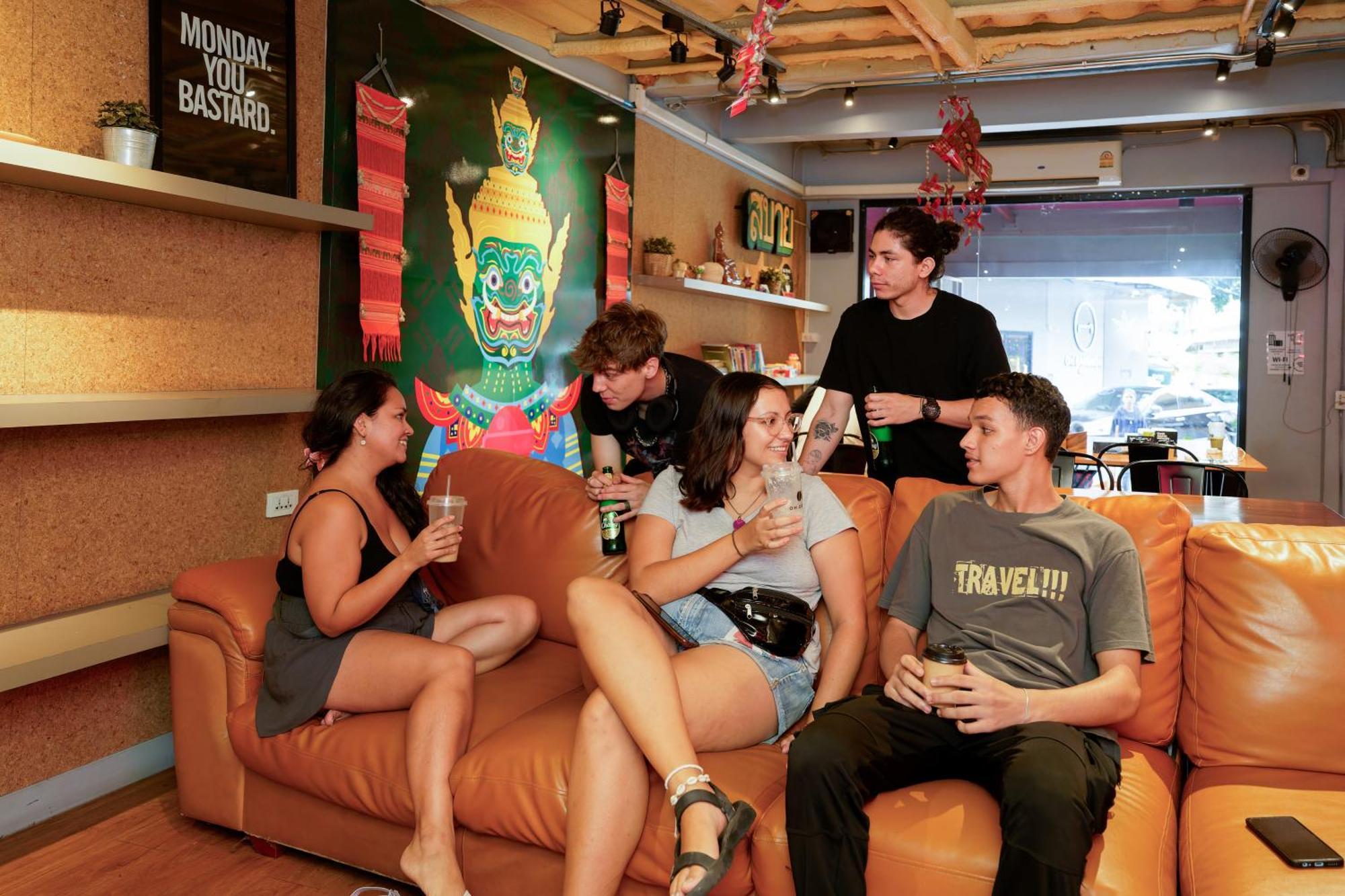 Oh Hostels - กรุงเทพมหานคร ภายนอก รูปภาพ