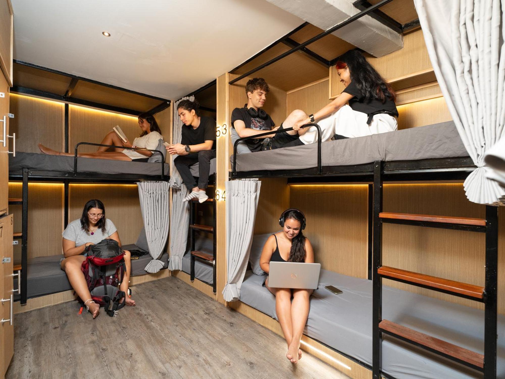 Oh Hostels - กรุงเทพมหานคร ภายนอก รูปภาพ