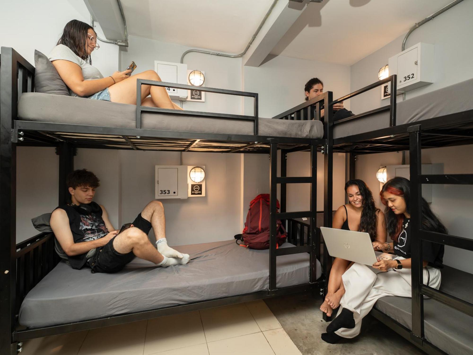 Oh Hostels - กรุงเทพมหานคร ภายนอก รูปภาพ